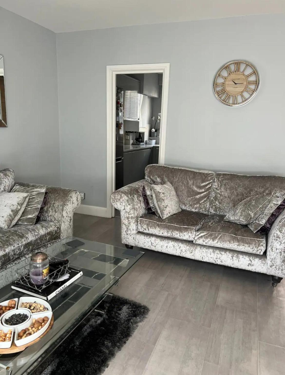 Stylish 3 Bed Flat In Greenwich * Londres